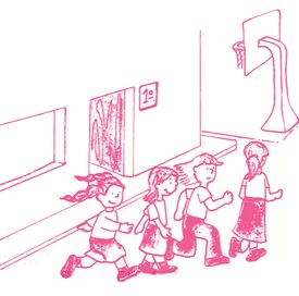 Niños salen al patio.jpg